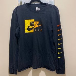 Men’s black Nike long sleeve shirt